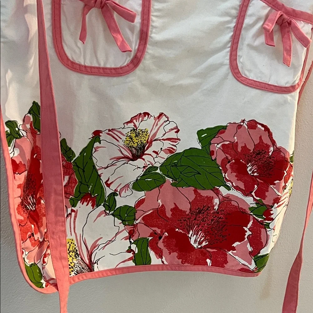 VERA Neumann Floral Apron with Pink Trim Cotton